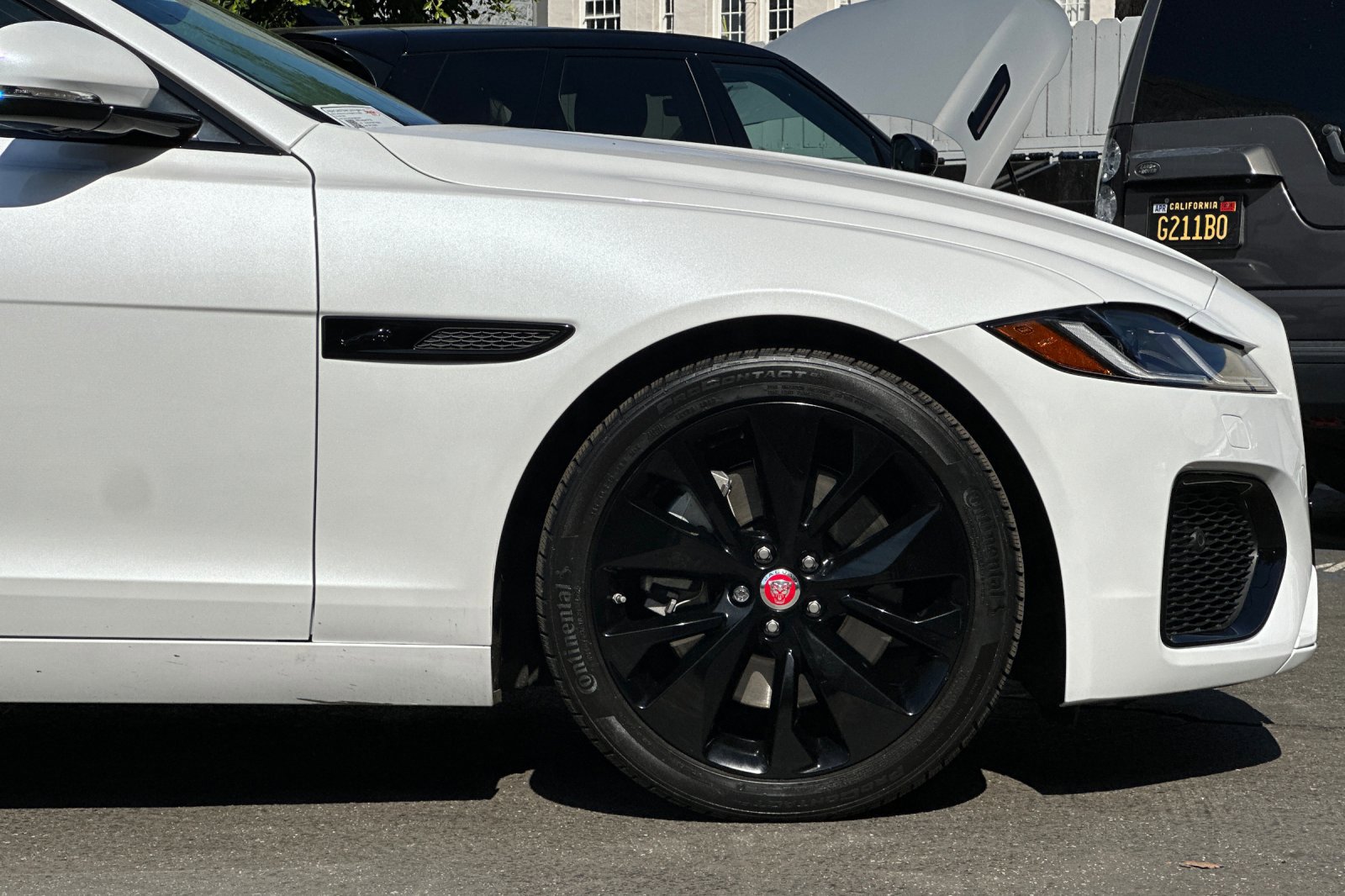 2023 Jaguar XF SE photo 29