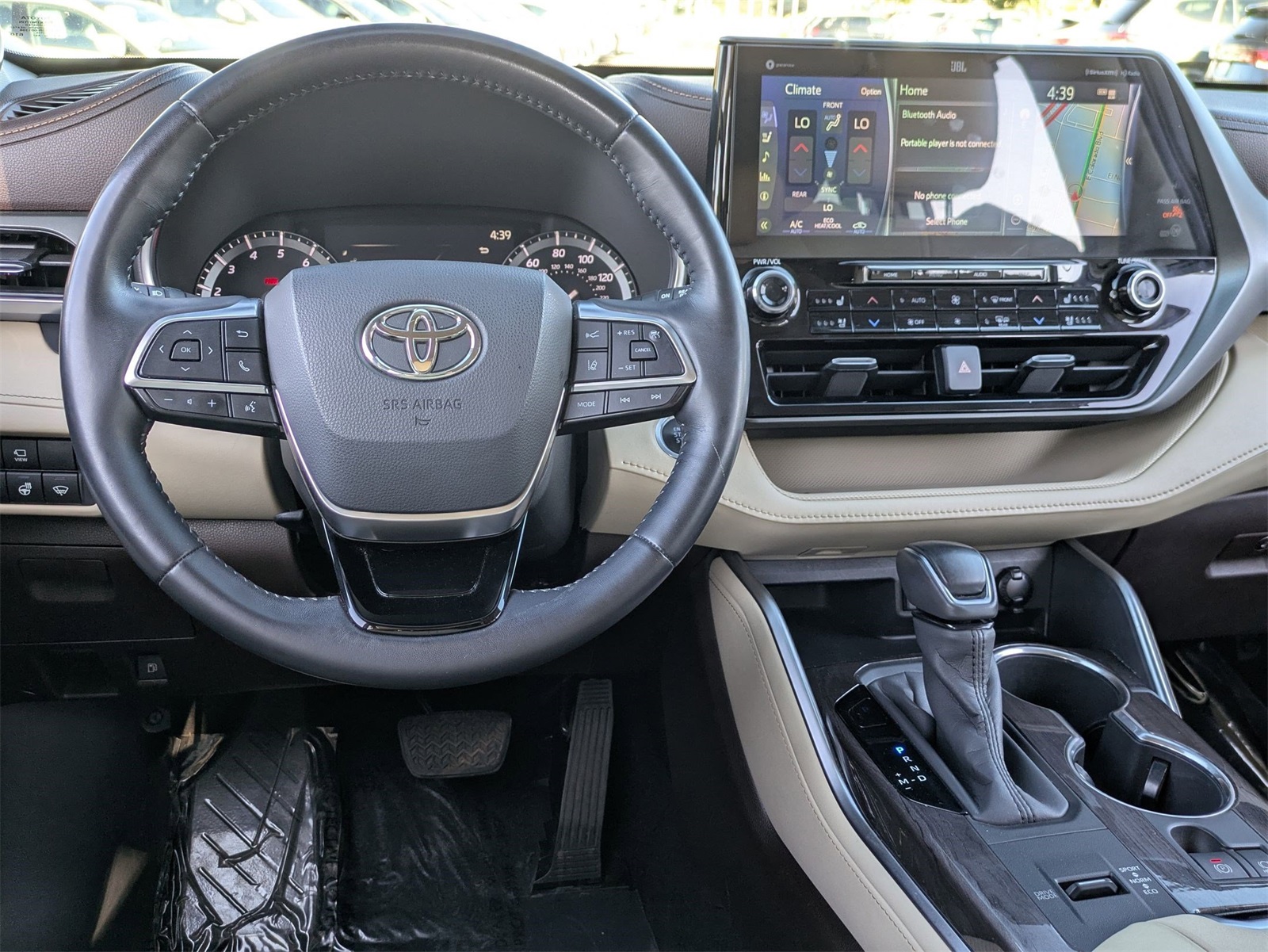 2020 Toyota Highlander Limited photo 7