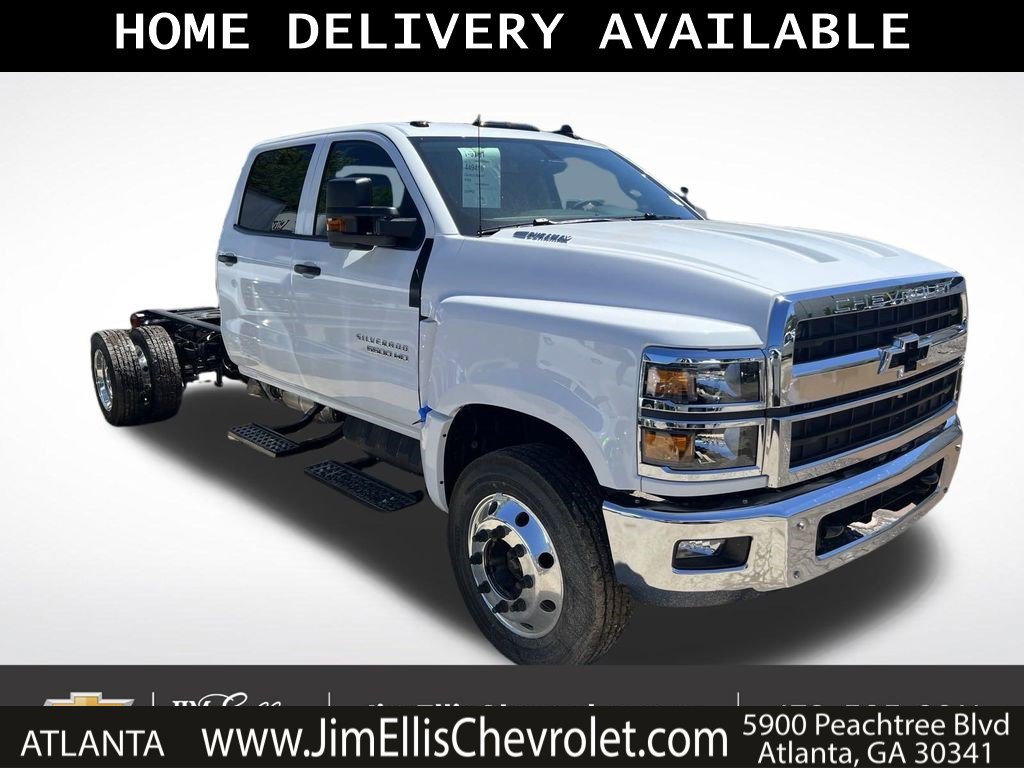 2024 Chevrolet Silverado 4500 Medium Duty Chassis Cab Work Truck's photo