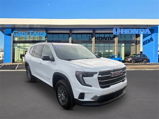 2025 GMC Acadia Elevation's photo