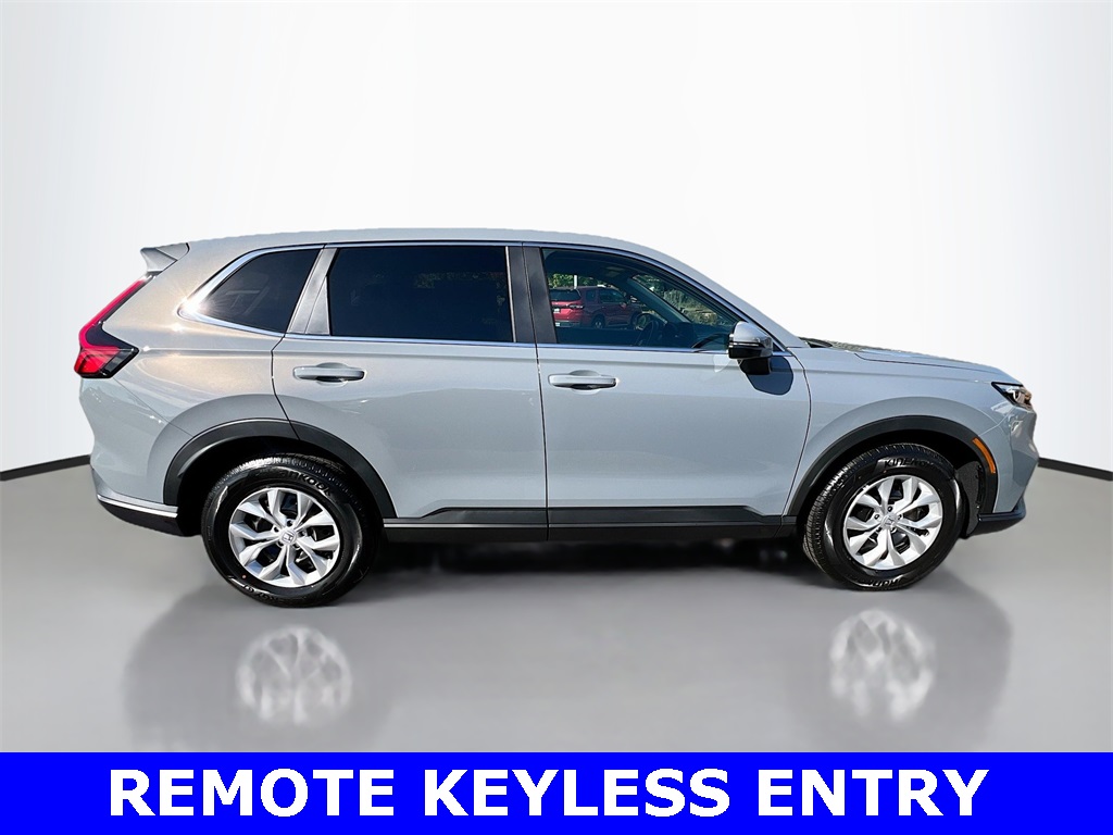 2026 Honda CR-V LX photo 3