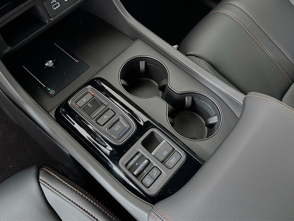 2025 Honda Pilot TrailSport photo 13