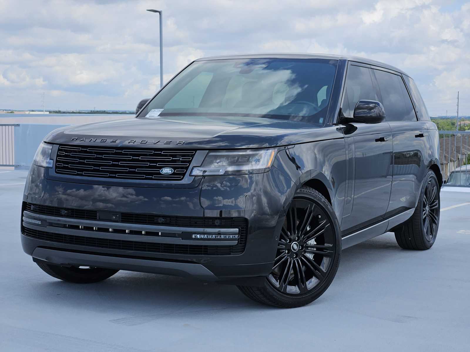 2025 Land Rover Range Rover SE