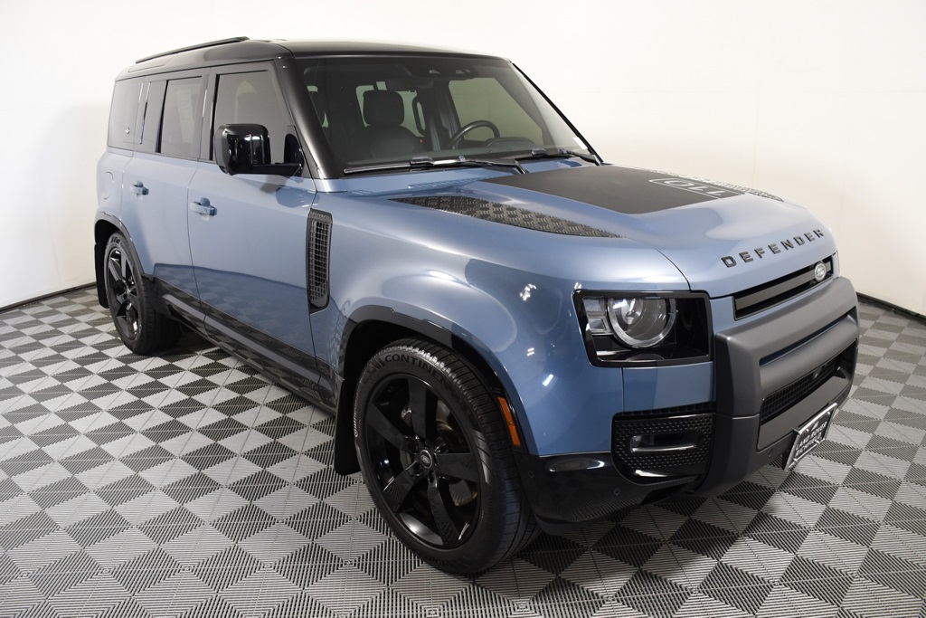 2022 Land Rover Defender 110 X-Dynamic HSE photo 8