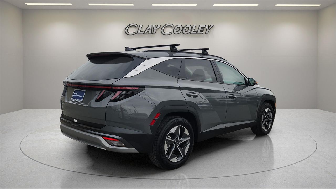2025 Hyundai Tucson SEL Convenience photo 2
