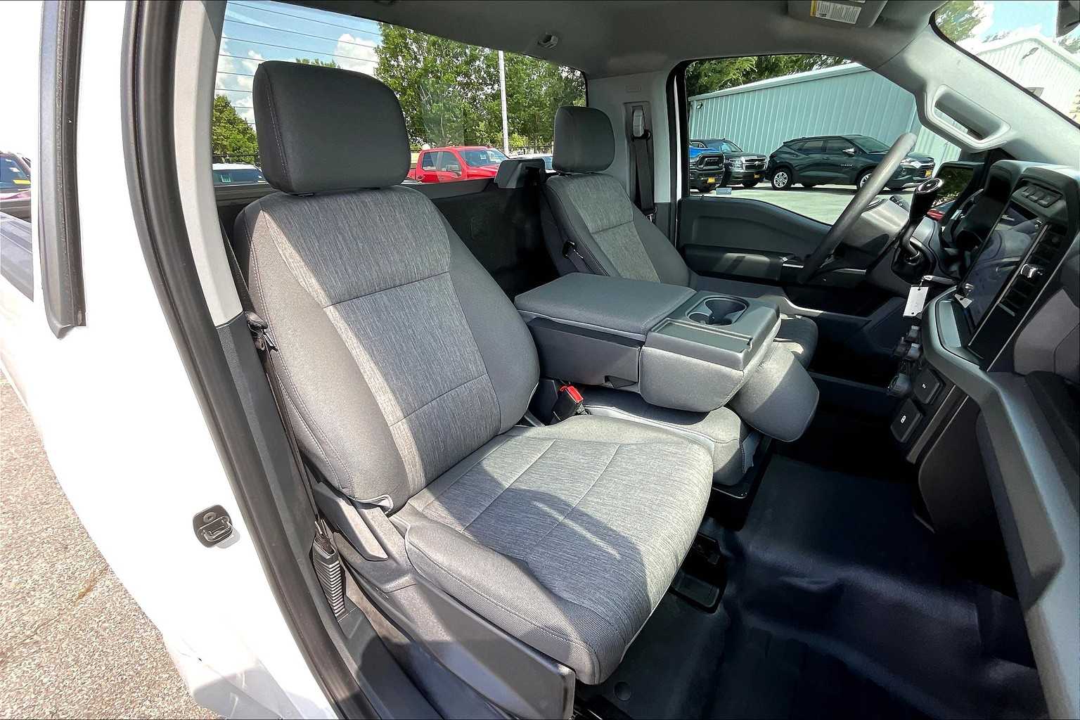 2024 Ford F-150 XL photo 20