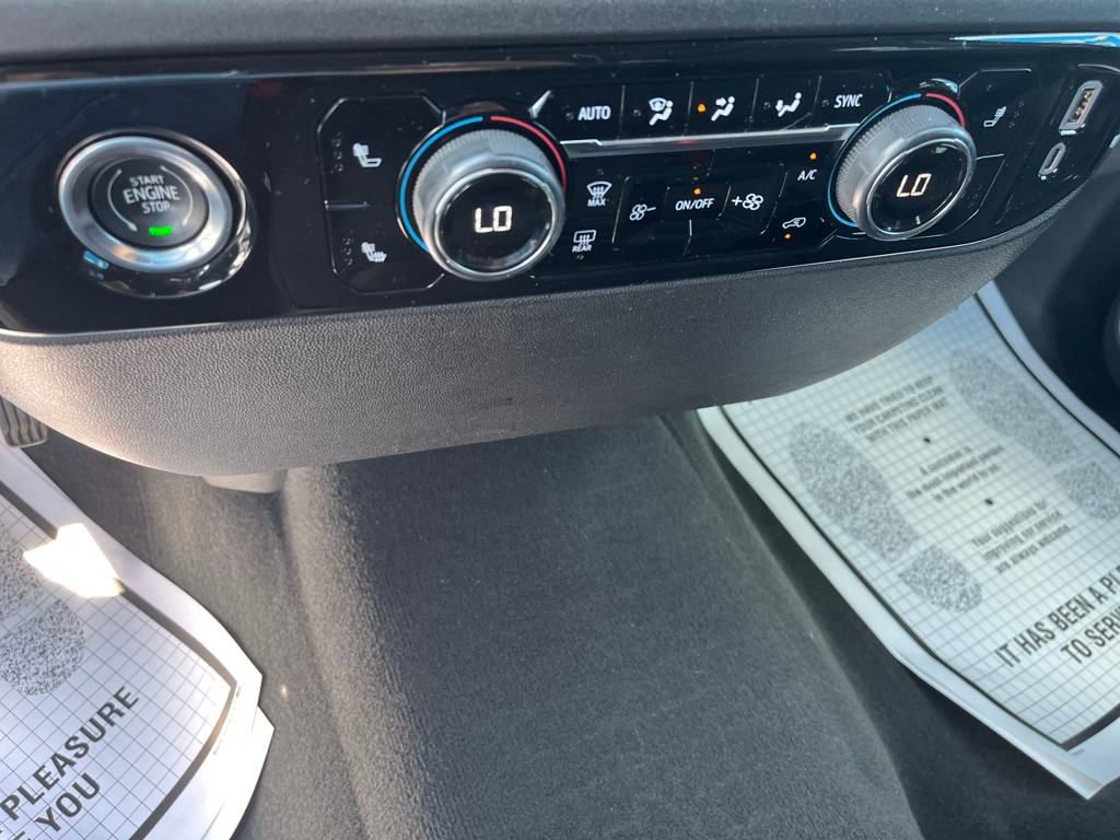 2024 Chevrolet Silverado 1500 LT photo 16