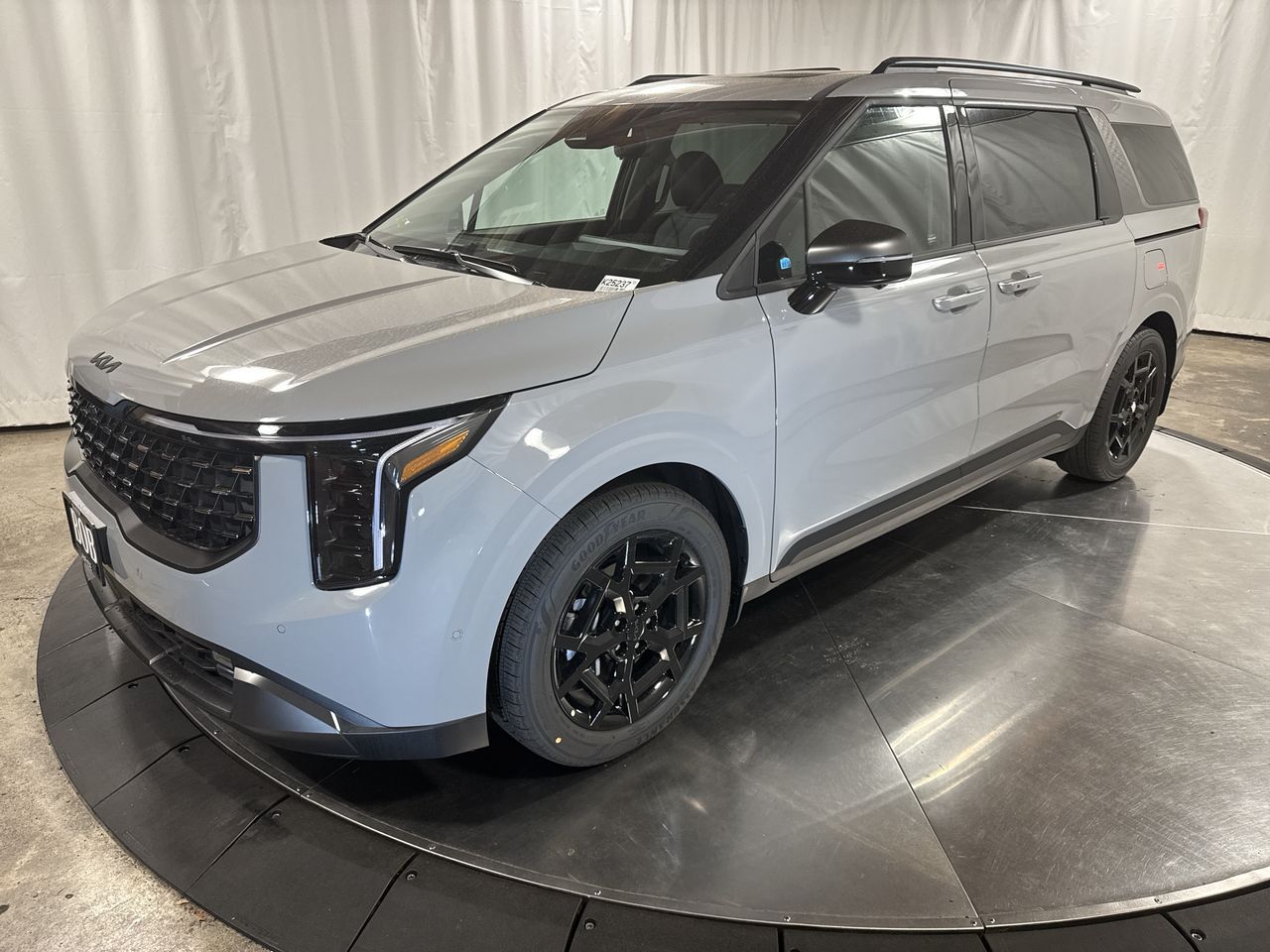 2026 Kia Carnival SX Prestige's photo