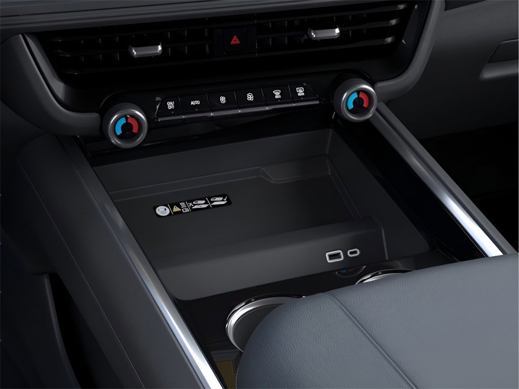 2025 Chevrolet Suburban LT photo 20