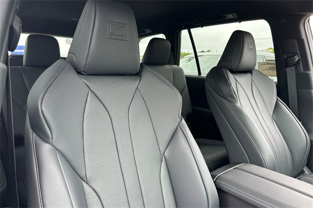 2025 Lexus TX 500h F SPORT Premium photo 13