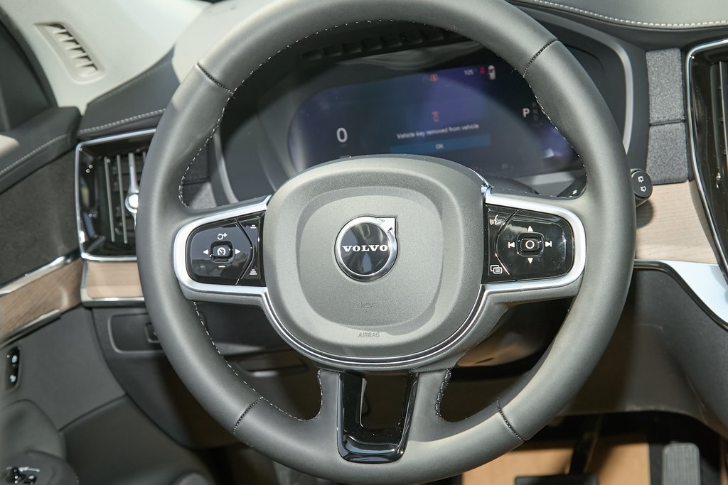 2025 VOLVO XC90 - Image 22