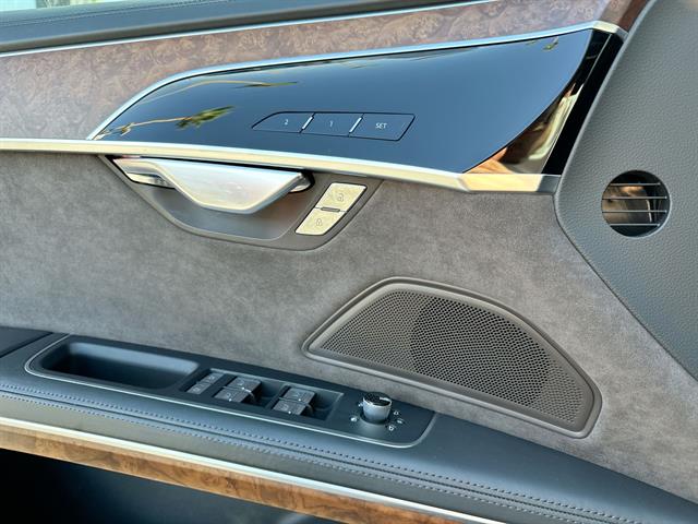 2019 Audi A8 L Quattro 55 TFSI photo 12