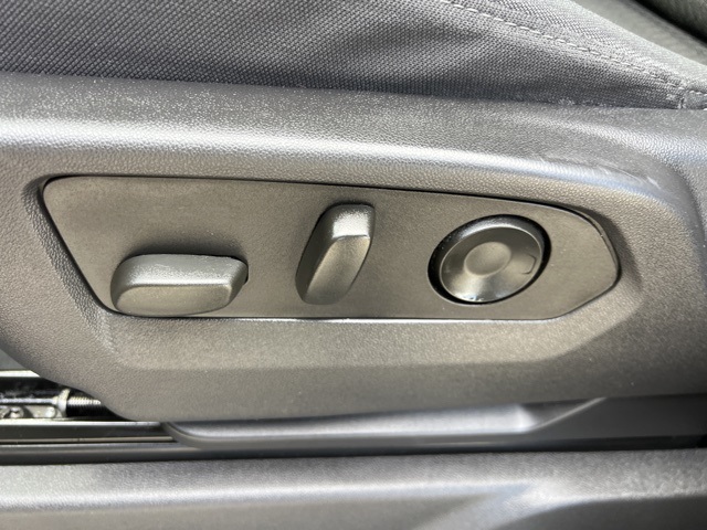 2022 Chevrolet Silverado 1500 Custom photo 17