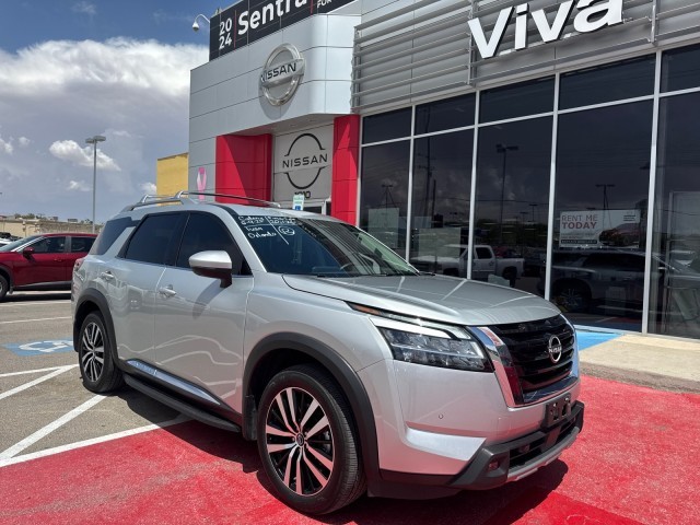 2024 Nissan Pathfinder Platinum