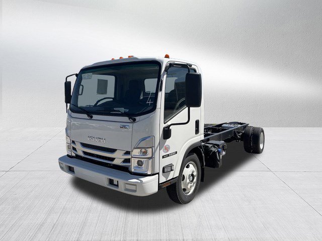 2024 Isuzu NRR's photo