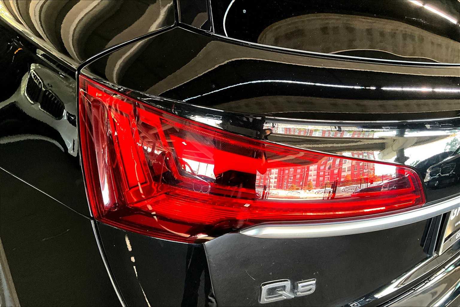 2022 Audi Q5 S line Premium photo 27