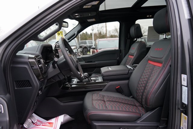 2025 FORD F-150 - Image 40