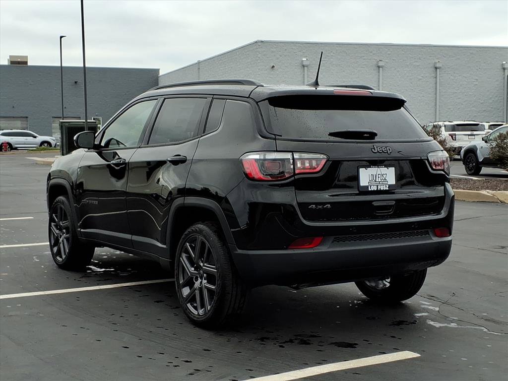 2026 Jeep Compass Limited photo 4