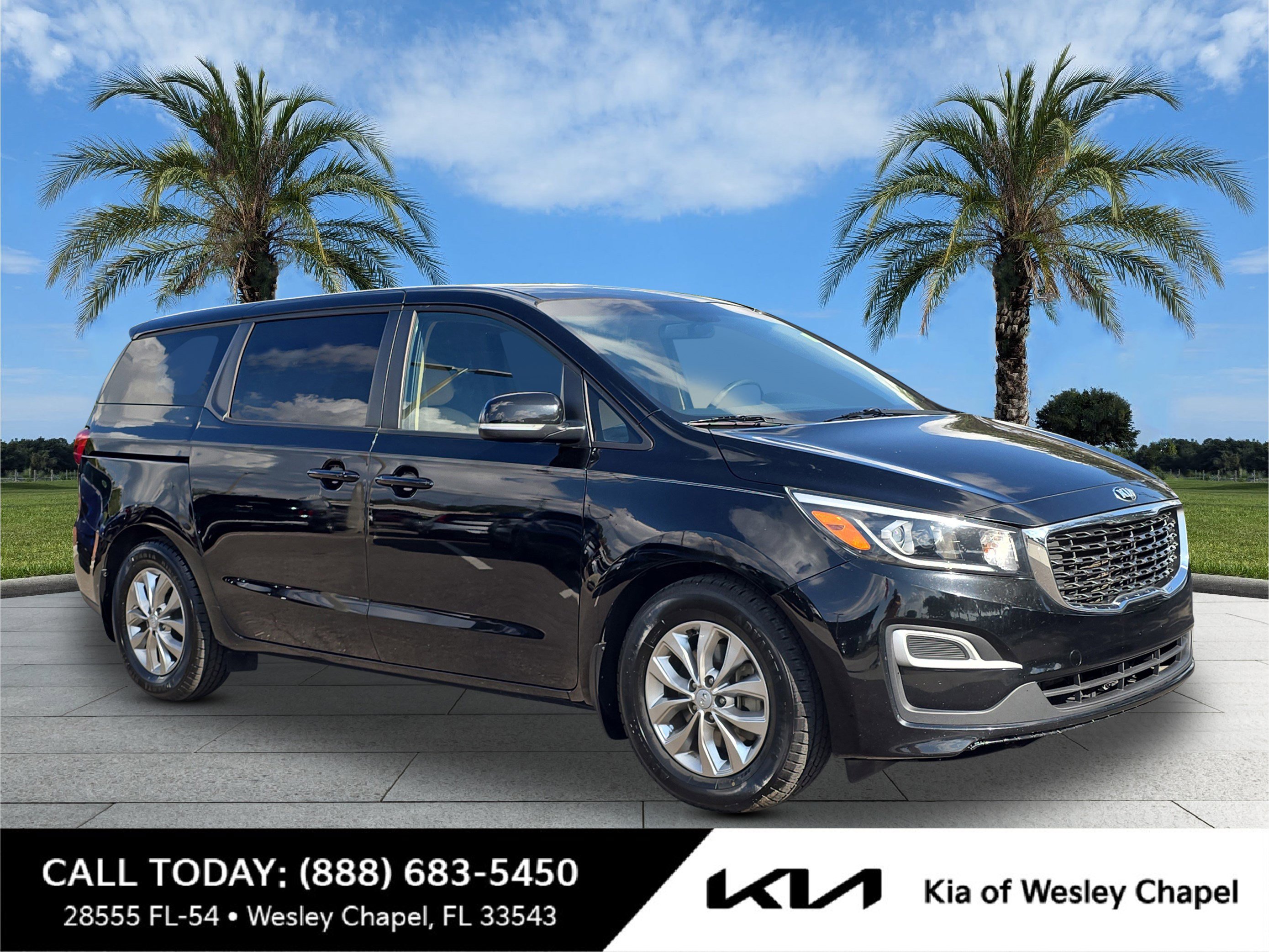 2020 Kia Sedona LX's photo