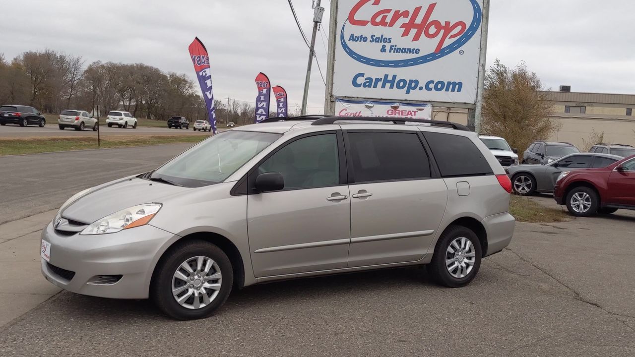 Used 2008 Toyota Sienna LE Minivan MINIVAN in St. Cloud | CarHop