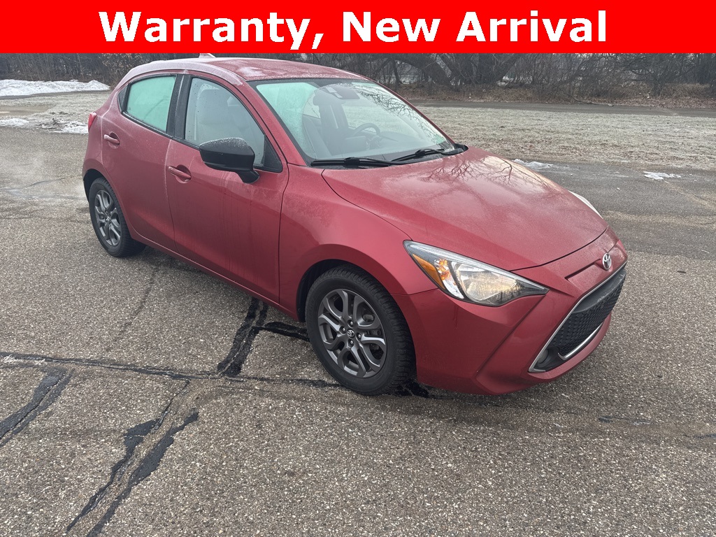 2020 Toyota Yaris LE's photo