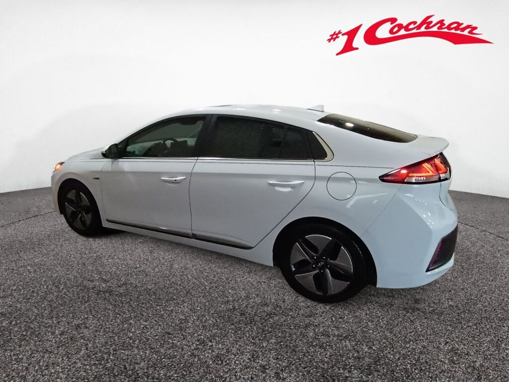 2020 Hyundai Ioniq SEL photo 4
