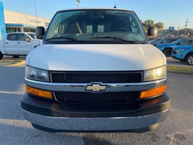 2023 Chevrolet Express Cargo 2500 Van photo 2