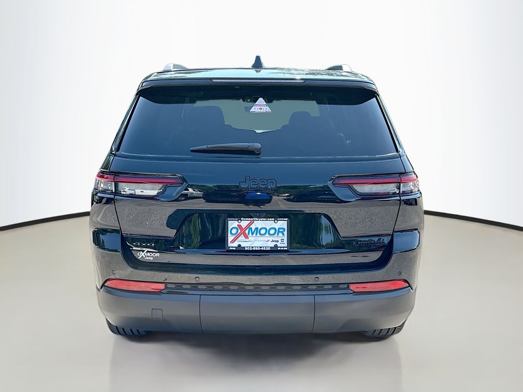 2025 Jeep Grand Cherokee Limited photo 3