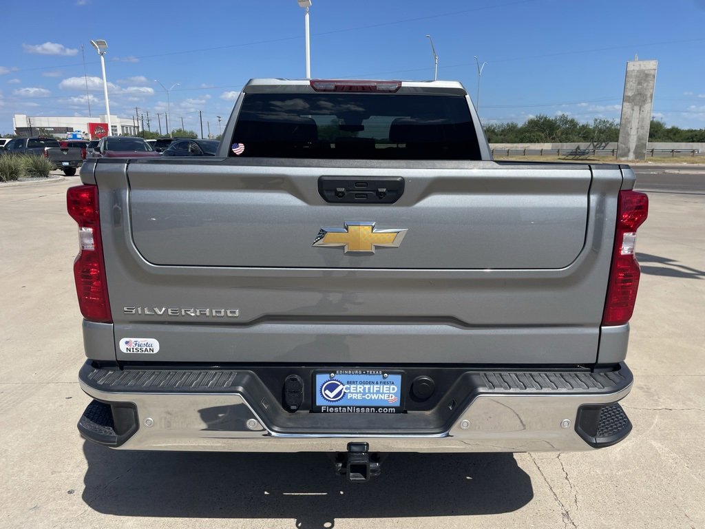 2025 Chevrolet Silverado 1500 photo 2