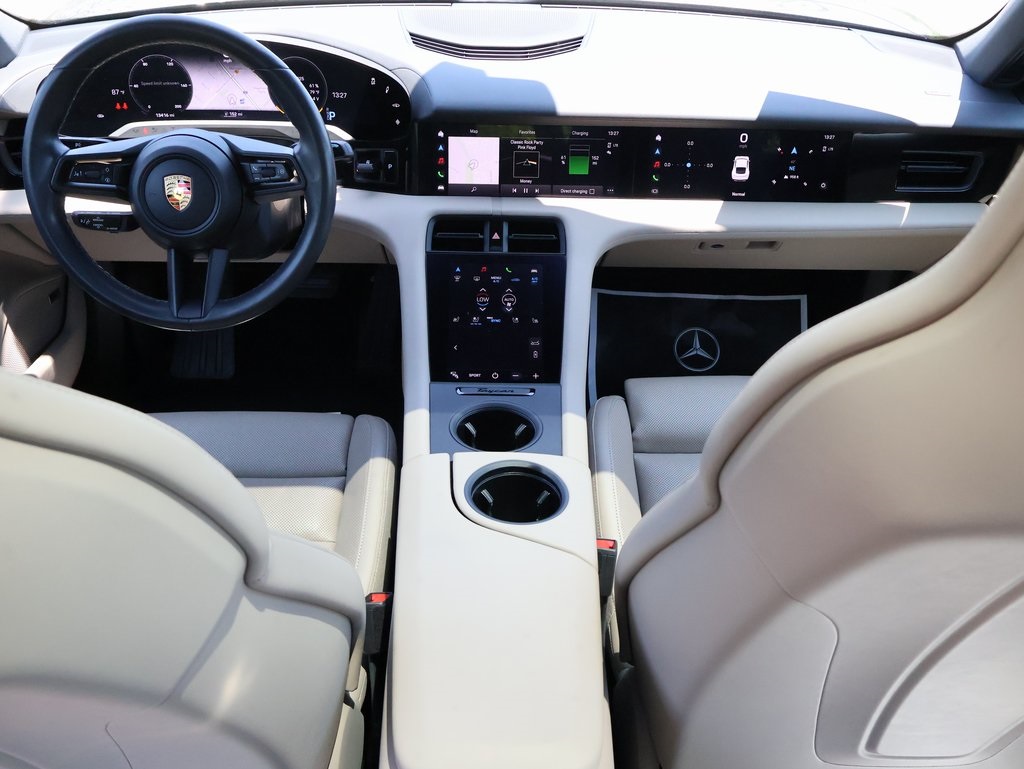 2023 Porsche Taycan 4S photo 19