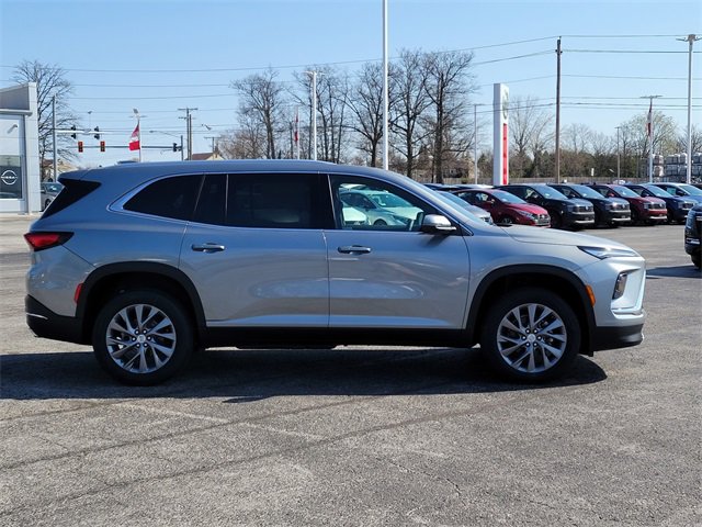 2025 Buick Enclave Preferred photo 3