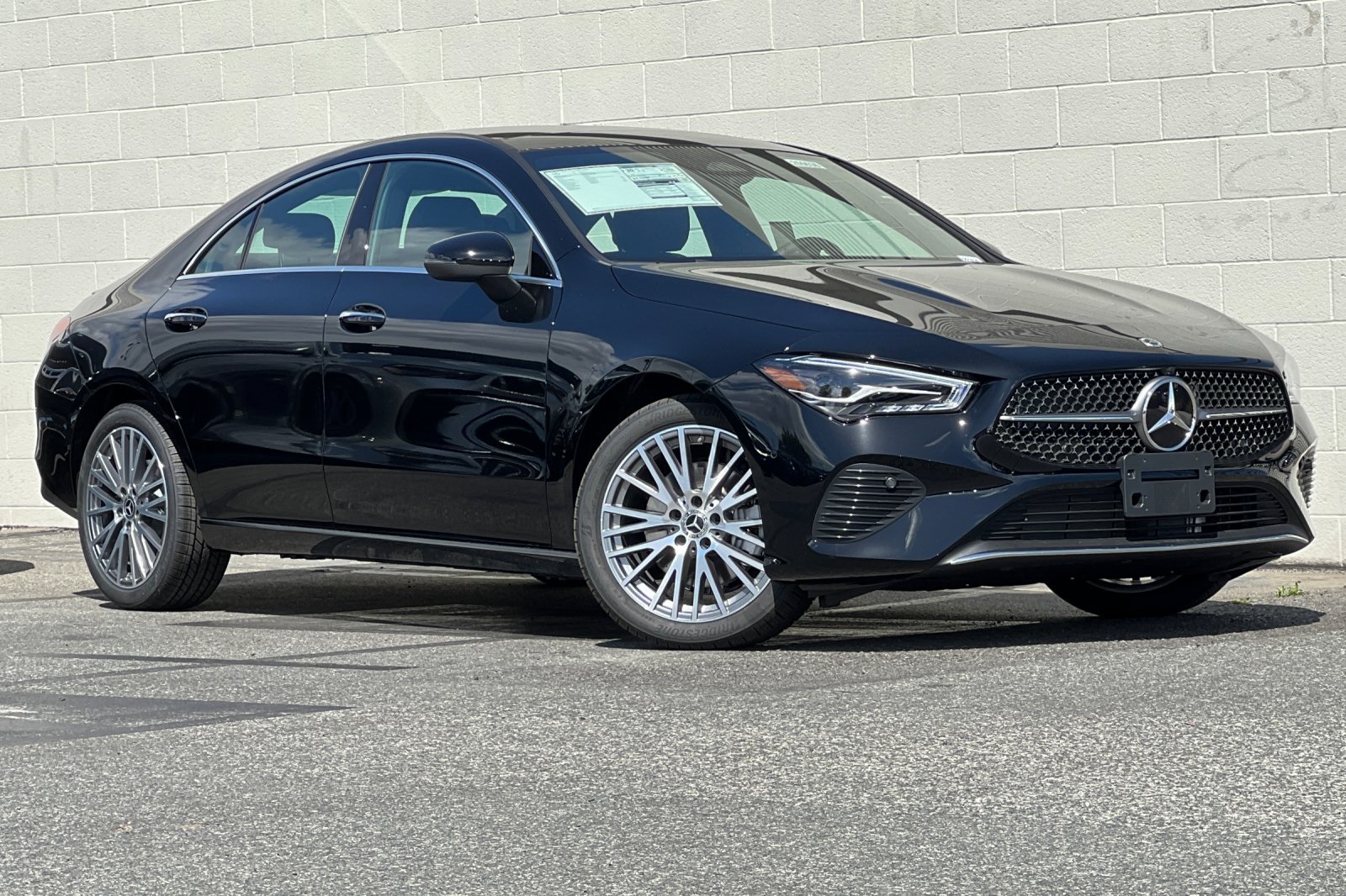 2025 Mercedes Benz CLA 250 photo 2