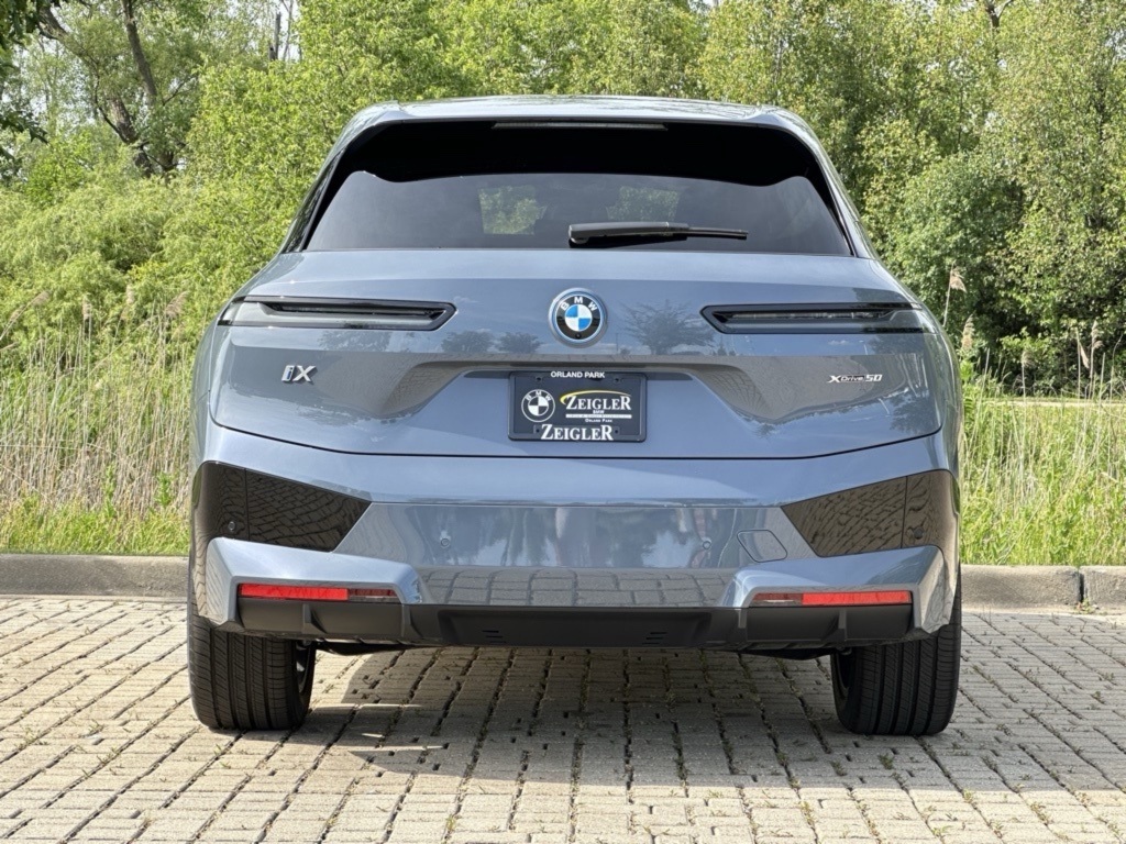 2025 Bmw iX photo 7