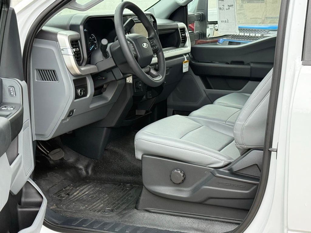 2024 Ford F-450 XL photo 6