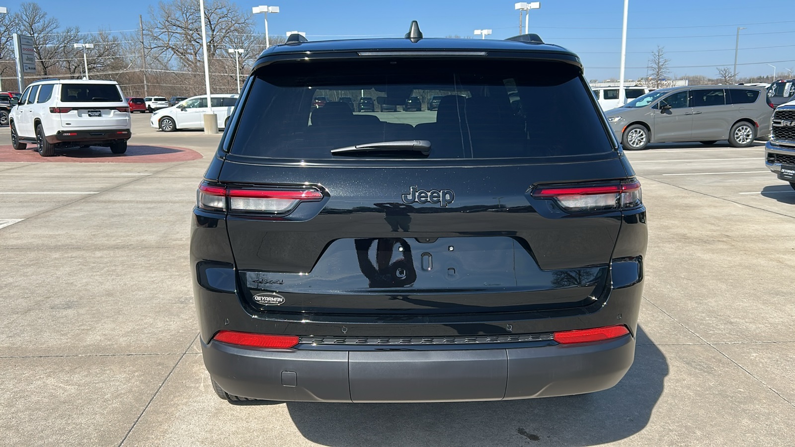 2025 Jeep Grand Cherokee Altitude X photo 4