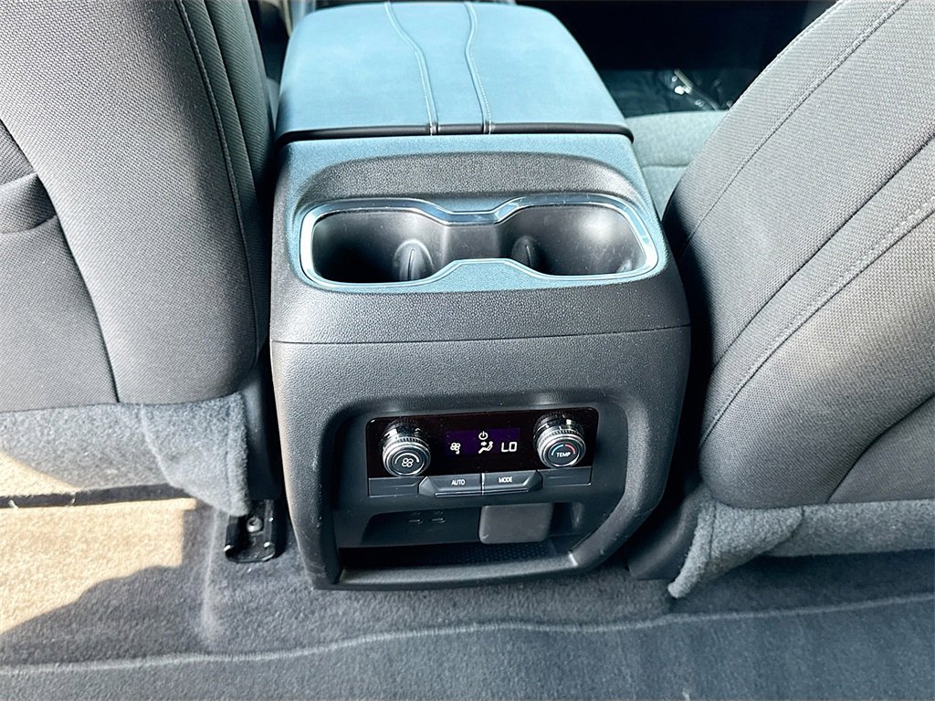 2025 Gmc Acadia Elevation photo 25