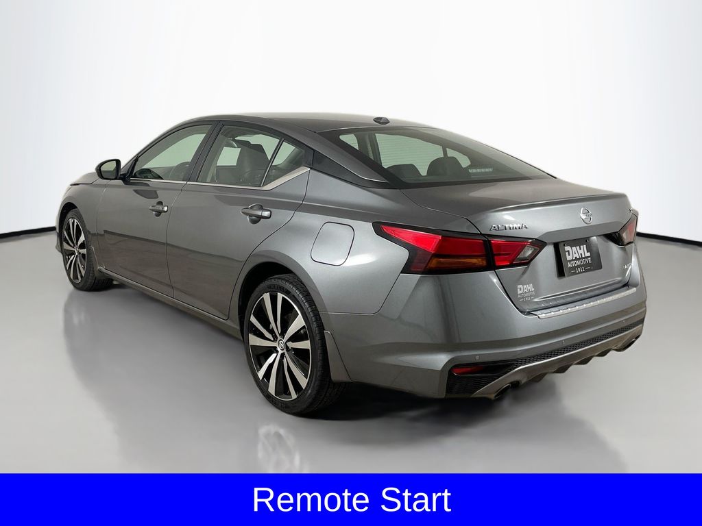 2022 Nissan Altima 2.5 SR photo 5