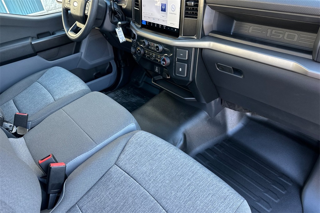 2025 Ford F-150 XL photo 14