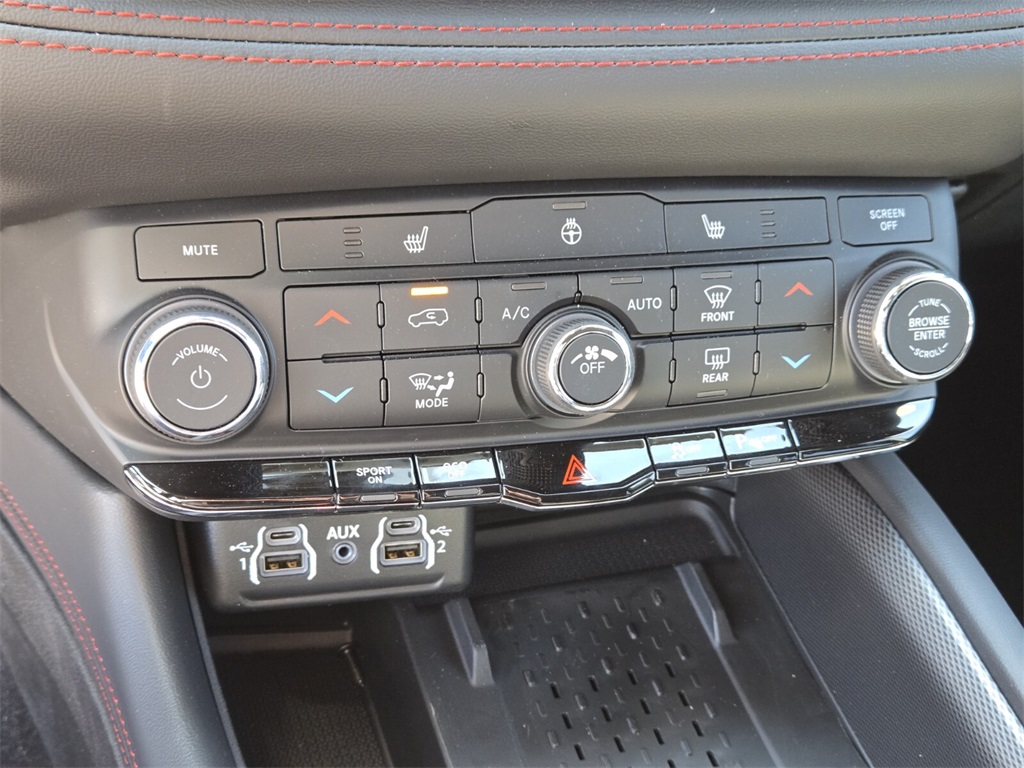2025 Toyota RAV4 R/T photo 13
