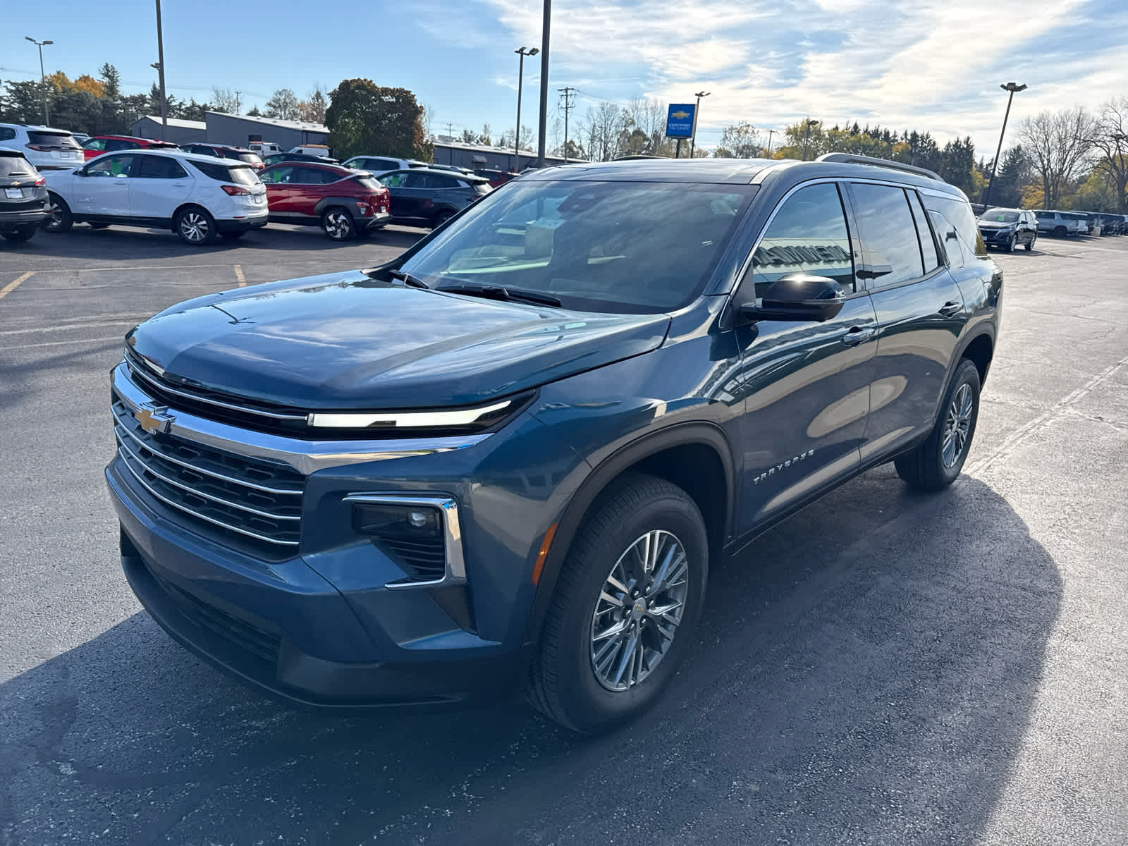 2026 Chevrolet Traverse photo 3