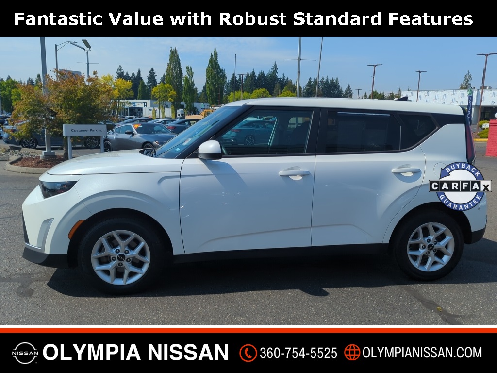 2023 Kia Soul LX photo 5