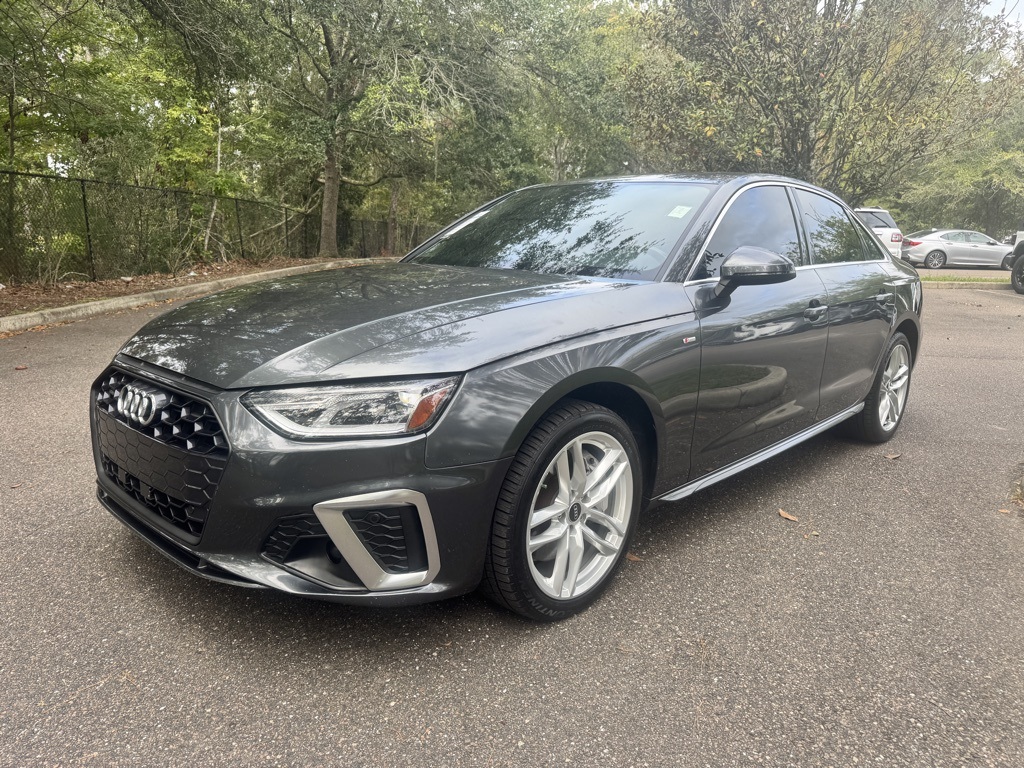 2021 Audi A4 45 S line Premium photo 3