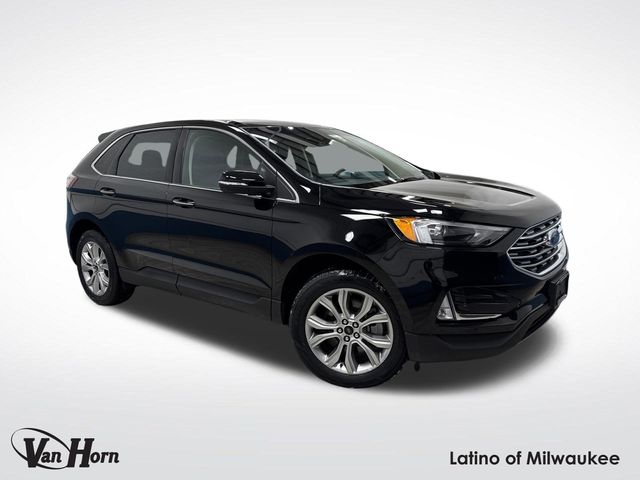2024 Ford Edge Titanium's photo