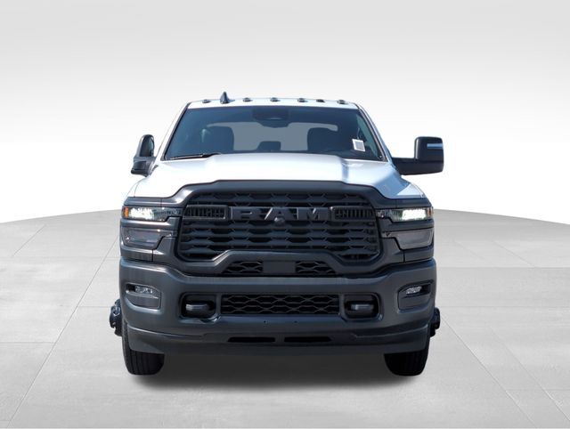 2025 Ram 3500 Tradesman photo 8