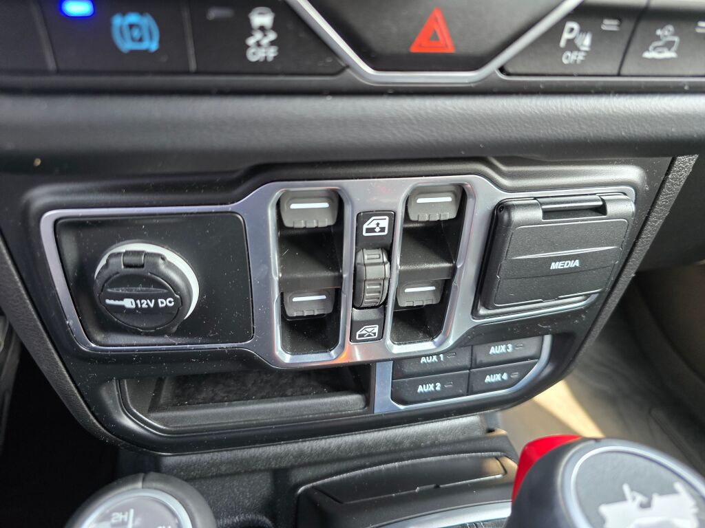 2024 Jeep Wrangler High Altitude 4xe photo 29