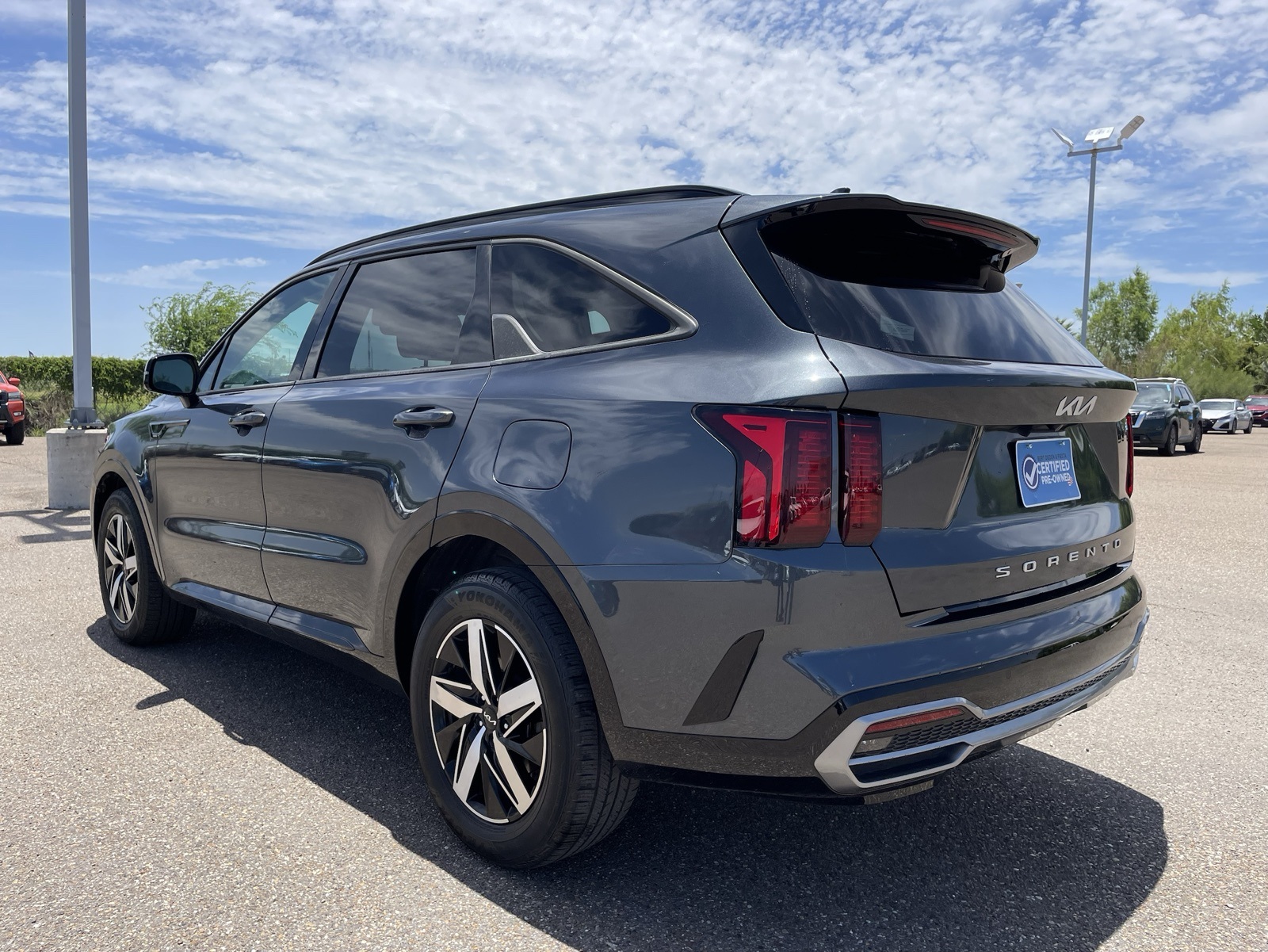 2022 Kia Sorento EX photo 3