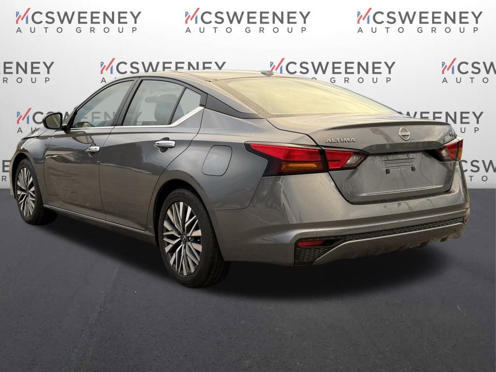 2024 Nissan Altima 2.5 SV photo 3