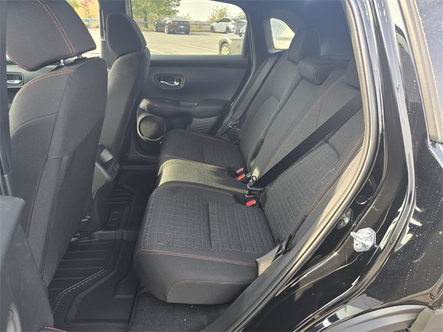 2026 Honda HR-V Sport photo 4