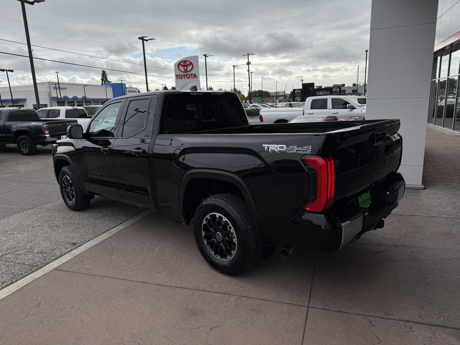 2023 Toyota Tundra SR5 photo 2