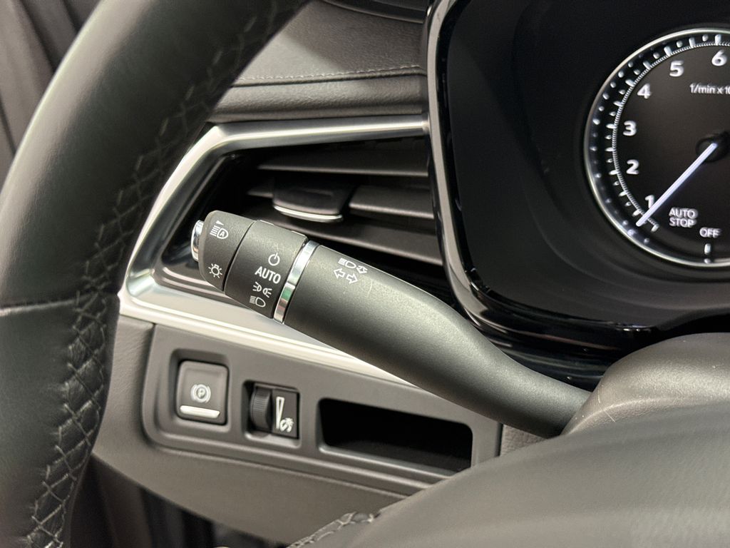 2025 Cadillac XT6 Premium Luxury photo 18